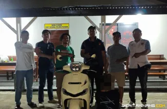 Tim Opsnal Satuan Reserse Kriminal (Satreskrim) Polres Pasaman Barat, Sumatera Barat (Sumbar), meringkus pelaku tindak pidana pencurian kendaraan bermotor (curanmor).(27/5)