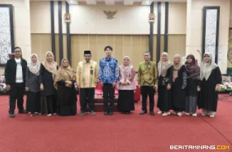 Prodi Pendidikan Bahasa Jepang Fakultas Bahasa dan Seni Universitas Negeri Padang (FBS UNP) melaksanakan kuliah umum bertajuk "Studi Lanjut: Memperluas Wawasan tentang Jepang dan Informasi Beasiswa MEXT" pada Kamis (21/5/2026) di Auditorium FBS UNP.