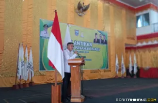 Sambutan oleh Rizki Aulia resmi terpilih sebagai Ketua BPC HIPMI Kabupaten Pasaman Barat periode 2026--2029 . Saat sesi pelantikan.( 18/5). Foto : D