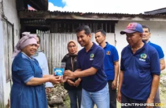 WBP Rutan Padang Panjang Bagikan Rendang Kurban kepada Masyarakat dalam Program Jumat Berkah