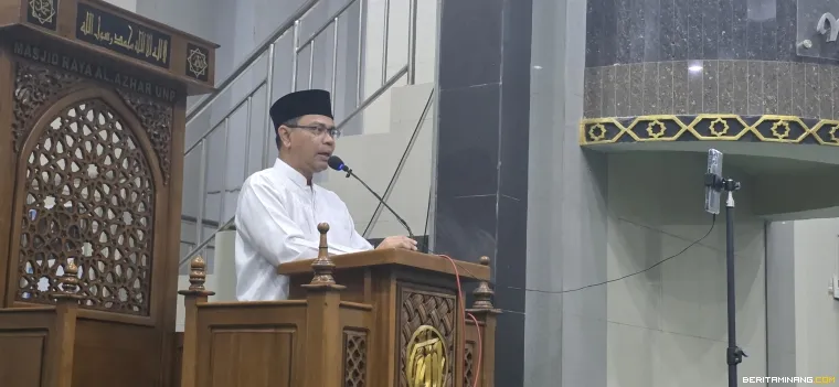 Rektor Krismadinata, Ph.D.
