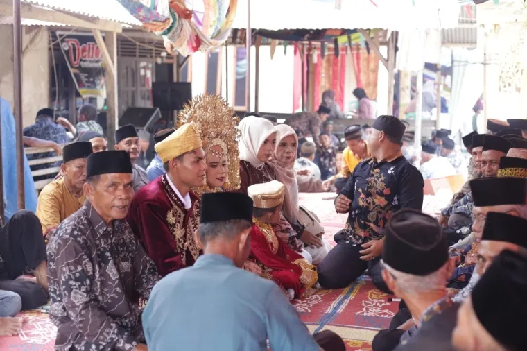 Ilustrasi Perkawinan dalam Sistem Kekerabatan Minangkabau