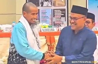 Sekdaprov Sumbar Sambut Kepulangan Kloter 1 Sebanyak 390 Jemaah Haji Debarkasi Padang