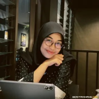 Nur Azmi Wahida