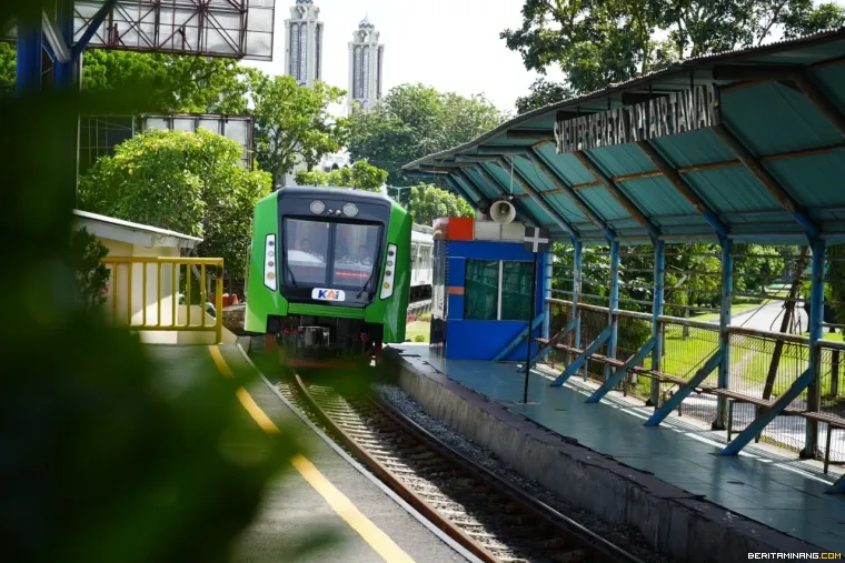 Kereta Api BIM.