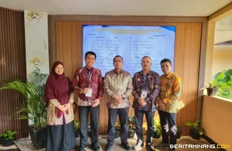 Kelas BerNALAR dan Payakumbuh Resik Di Presentasikan Pada Seminar Implementasi Proyek Perubahan PKN