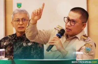 Wali Kota Padang Panjang Hendri Arnis  saat membuka Rapat Koordinasi Teknis (Rakontek) Bidang Pencegahan dan Pengendalian Penyakit (P2P) Tahun 2026 di The Valmont Hotel Bukittinggi, Senin (22/6/2026). Foto: Kominfo Padang Panjang