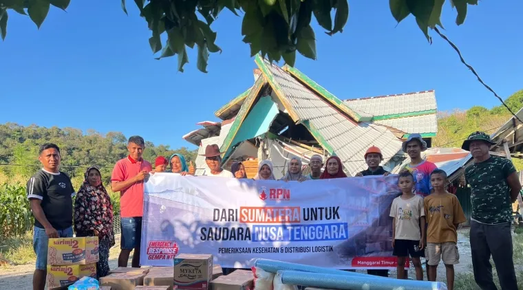 Tim Relawan Penanggulangan Bencana bersama Rangkiang Peduli Negeri (RPN) menggelar aksi giat tanggap bencana di Dusun Waso, Desa Satar Kampas, Kecamatan Lamba Leda Utara, Kabupaten Manggarai Timur. Foto: Humas RPN