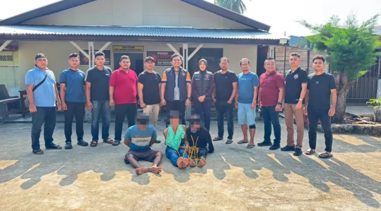 Respon Cepat, Sat Reskrim Polres Pasaman Barat Tangkap Empat Terduga Pelaku Pemerkosaan Bersama-sama di Air Bangis. (22/8). Foto : h