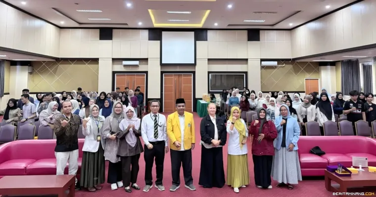 Narasumber dan peserta kegiatan pembekalan.