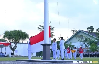 Upacara Penurunan Sang Merah Putih di Payakumbuh, Wawako Elzadaswarman Ajak Rawat Persatuan