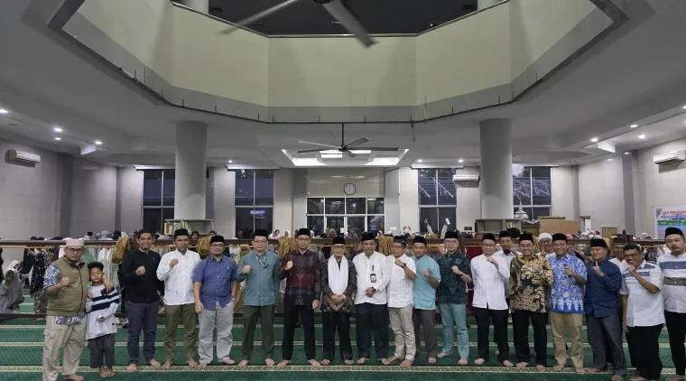 Kegiatan Subuh Mubarak yang dilaksanakan pada Jumat (18/9) bertempat di Masjid Raya Al-Azhar Kampus UNP Air Tawar Padang. Foto ET.