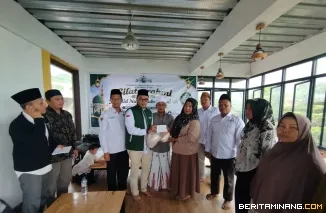 Pemberian Beasiswa Hingga Rehab Rumah Warnai Maulid Nabi PCNU Kabupaten Solok