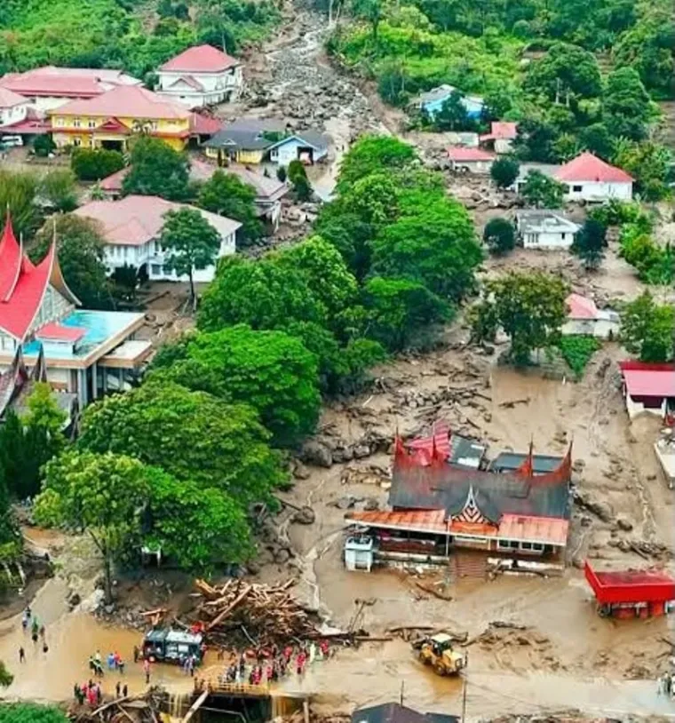 Ilustrasi Banjir di Sumbar dan Politik Izin Tambang: Jangan Menunggu Korban untuk Bertindak
