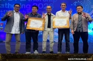 Pemko Bukittinggi Raih Penghargaan Pencapain Retribusi Daerah Pada Semester I Tahun 2026