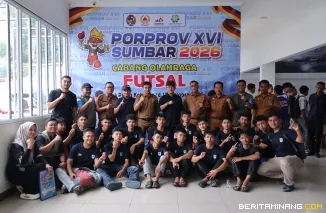 Saksikan Kemenangan Futsal Payakumbuh, Wako Zulmaeta Optimistis Target 40 Emas Porprov Tercapai