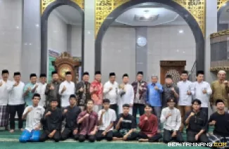 Kegiatan Subuh Mubarak yang dilaksanakan pada Jumat (30/10) bertempat di Masjid Raya Al-Azhar Kampus UNP Air Tawar Padang. Foto ET.