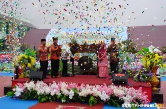 Wakil Wali Kota Padang Panjang Allex Saputra ketika hadiri Milad ke-58 Madrasah Aliyah Negeri (MAN) 1 Padang Panjang yang dirangkai dengan Festival Green Campus Competition (GCC) 2026, Kamis (24/9/2026). Foto: Kominfo Padang Panjang