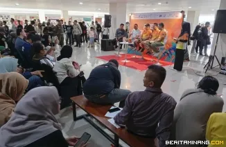 Pemko Bukittinggi dan Agam bersama panitia Minang Geopark Run 2026 menggelar jumpa pers dengan awak media yang bekerjasama dengan Pemko Bukittinggi, di lantai IV pasar bertingkat Kota Bukittinggi, Sabtu, (31/10)