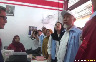 Gubernur Sumbar Mahyeldi dan Bupati Dharmasraya Annisa Suci Ramadhani. pada peluncuran Koperasi Desa/Kelurahan Merah Putih (KDMP), Senin (21/7/2025) di Nagari Sungai Duo. Foto: Eko