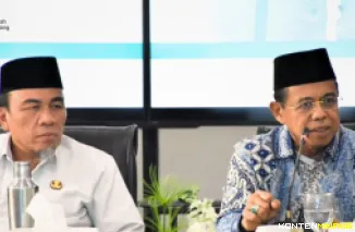 Wakil Wali Kota Padang, Maigus Nasir dan Ketua DMI Sumbar Prof. H. Ganefri, Ph.D saat Rapat Optimalisasi Launching Smart Surau di Kediaman Resmi Wali Kota Padang, Rabu (23/7/2025). Foto: Prokopim Kota Padang