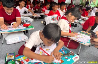 Suasana  lomba mewarnai untuk pelajar Sekolah Dasar (SD) 14 Agustus 2025 di SDN Kebayoran Lama Utara 07, Jakarta Selatan. Foto: Panpel